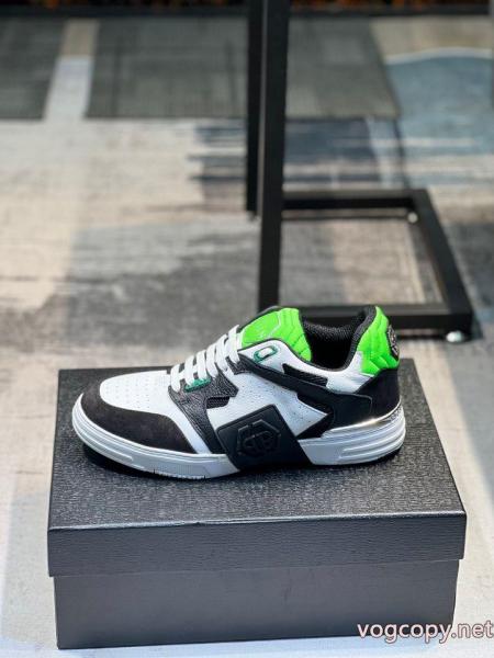 海外セレブ愛用 高級感が漂う 在庫確保済ブランド コピー 販売     スニーカーPHILIPP PLEIN. 0 