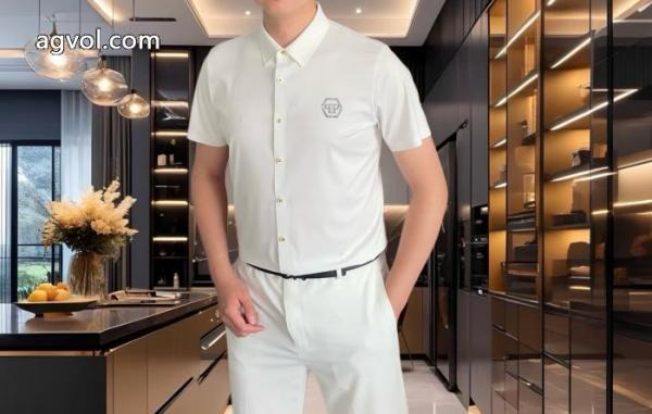 フィリッププレインブランド 偽物 激安 通販世の流行に左右されないデザイン 早期完売 大人っぽく仕上げシャツ. 2