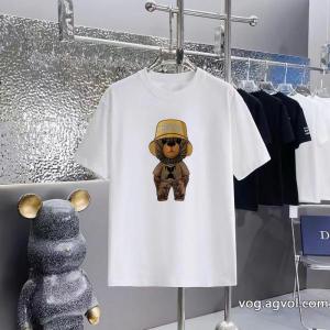 コピー 品 ブランドこだわり 夏っぽさ新作アイテム この2026最強のアイテムFENDI半袖T.