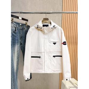 コピー 商品 ブランドジャケット大人キレイめ 人気急上昇中 高級感漂うPRADA