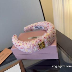 ミュウミュウ赤字価格 希少なアイテム 大人の女性ウォレット雑貨小物コピー 品 販売..